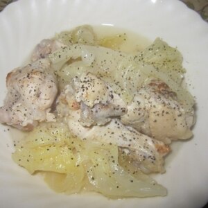 お肌プリップリ”鶏手羽元とキャベツのコラーゲン煮”